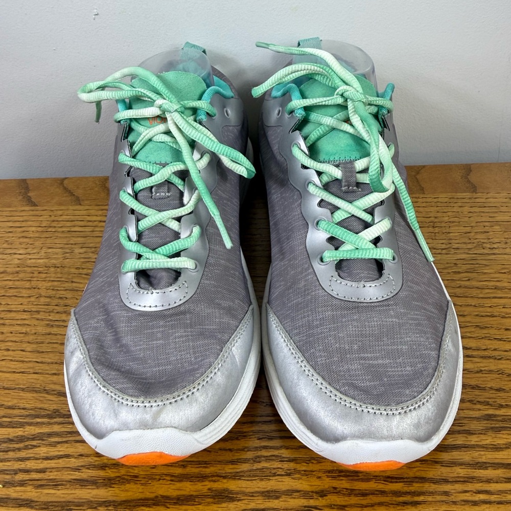 Vionic Womens Sneakers Shoes Size 10 Gray Athletic Outdoors‎ Casual - Picture 3 of 10